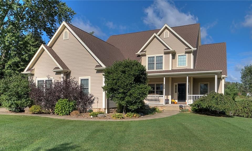 1st image of 1087 White Rose Cir