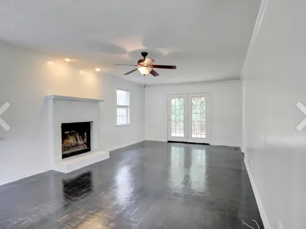 2676 Elkmont Dr, Clarksville, TN 37040