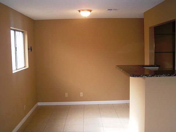 5th image of 1165 Miller Ave