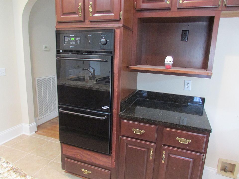 1st image of 9236 Inglebrook Dr