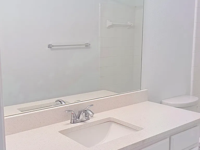 9127 Aristocrat Ln — Photo 11