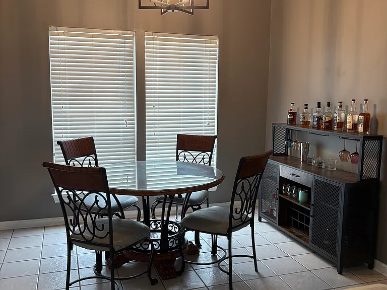 240 Briarhaven Dr — Photo 6
