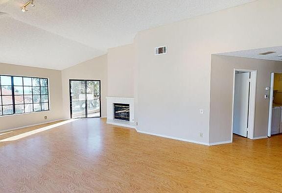 5th image of 760 Island View Ct