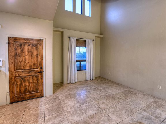 2nd image of 4132 N Thurston Ln Unit 101