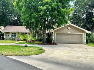 11920 W Riverhaven Dr, Homosassa, FL 34448