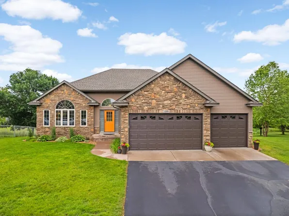 1208 Blossom Blvd NW, Isanti, MN 55040