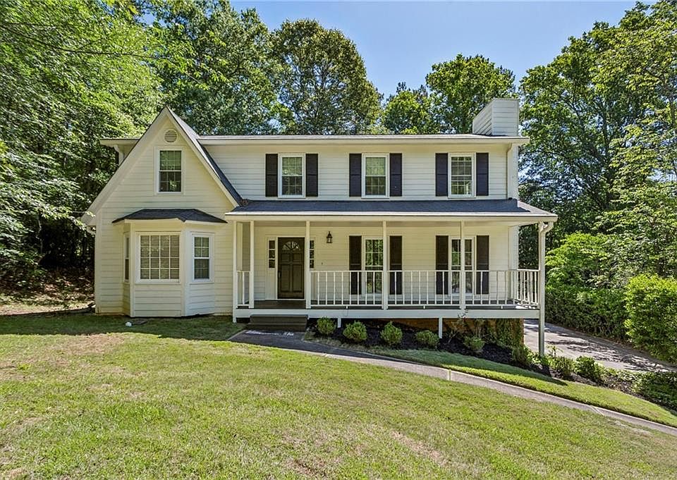 1st image of 28 Anastasia Dr SE