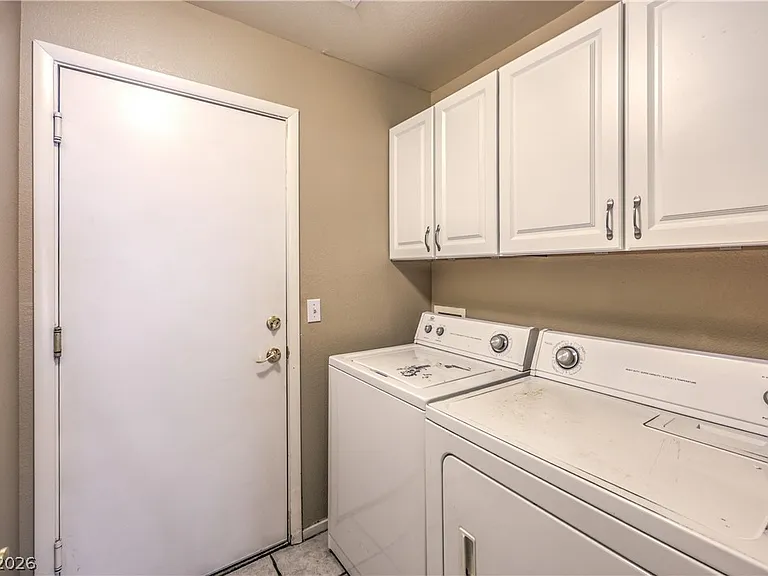 10035 Daybreak Dew Ct — Photo 34