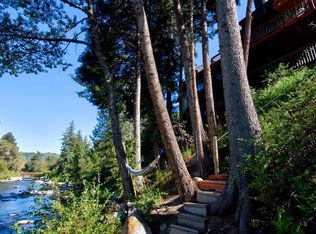 13 Riverside Ct APT A, Avon, CO 81620