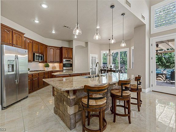 5th image of 2200 Timber Rose Dr
