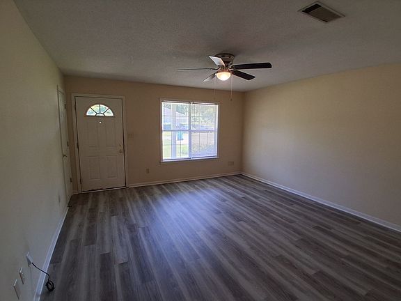 5th image of 6123B Vinnie Dr