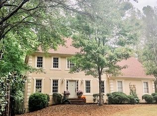 910 Cobblestone Ct, Alpharetta, GA 30009