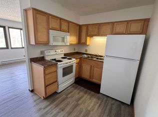 908 North Ave APT 12, Norwalk, IA 50211