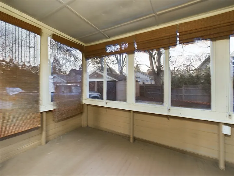 25 Rowe St #1 — Photo 12