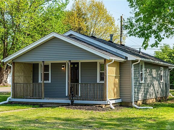 4th image of 402 Madison Ave