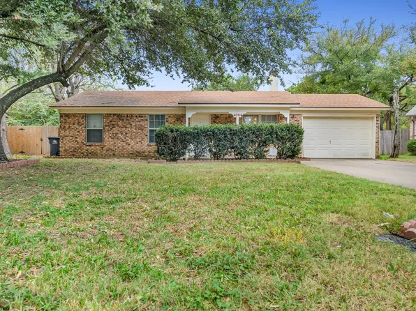 4004 Segram Ct, Arlington, TX 76017