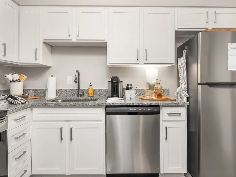 3450 Manor Dr — Photo 9