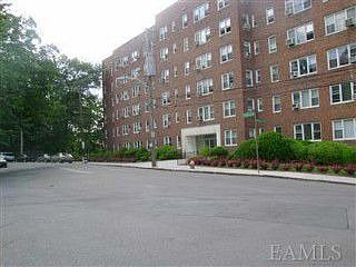 1st image of 25 Sunnyside Dr APT 5D