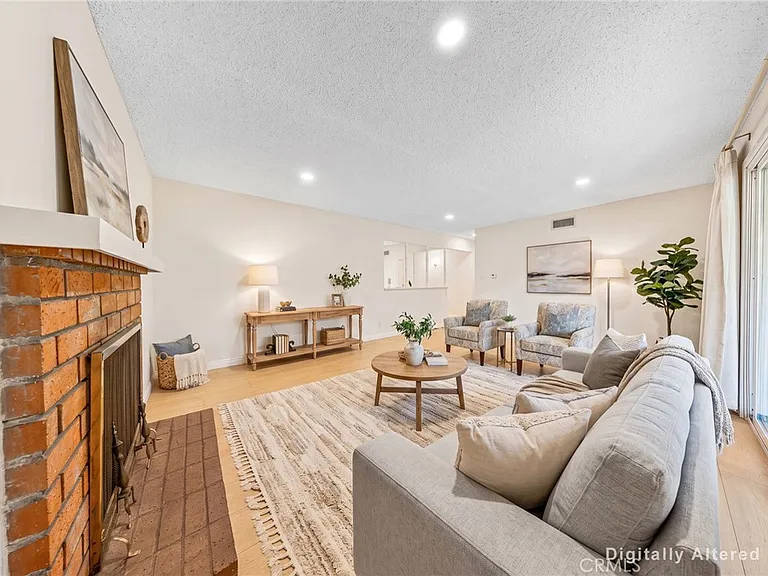 612 N Maryport Ave — Photo 10