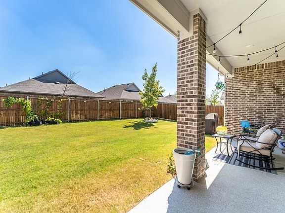 5th image of 3621 Peachbush Ln