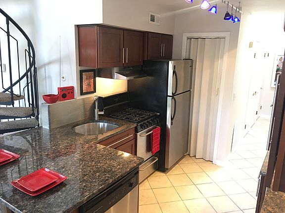 3rd image of 5 Squaw Valley Ct Unit 7