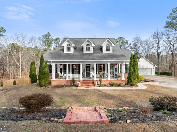 7277 Avalon Dr, Douglasville, GA 30135