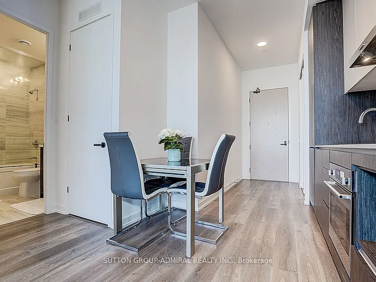28 Interchange Way #612 — Photo 15