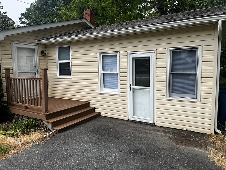 104 Glory Ave — Photo 7
