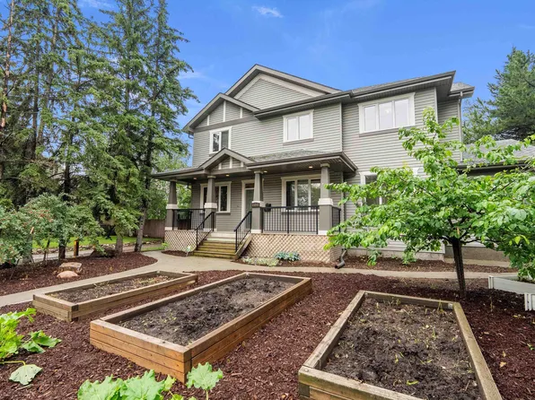 11203 72nd Ave NW, Edmonton, AB T6G 0B4