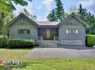 2410 Whitetail Ridge Way, Sevierville, TN 37862