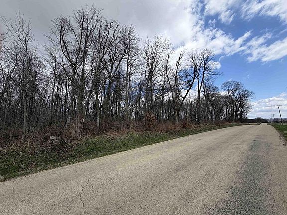 4th image of 10 Acres Town Center Road #1