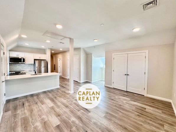 94 Olive St #301