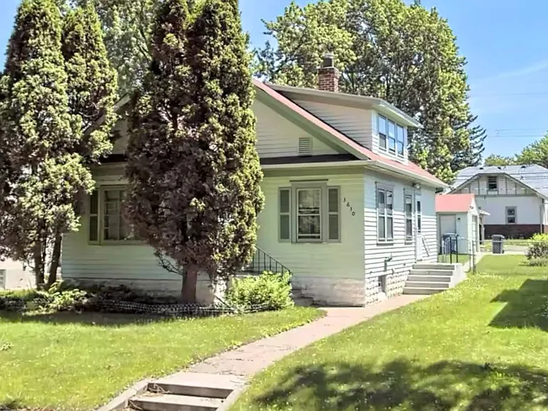 3630 Logan Ave N — Photo 1