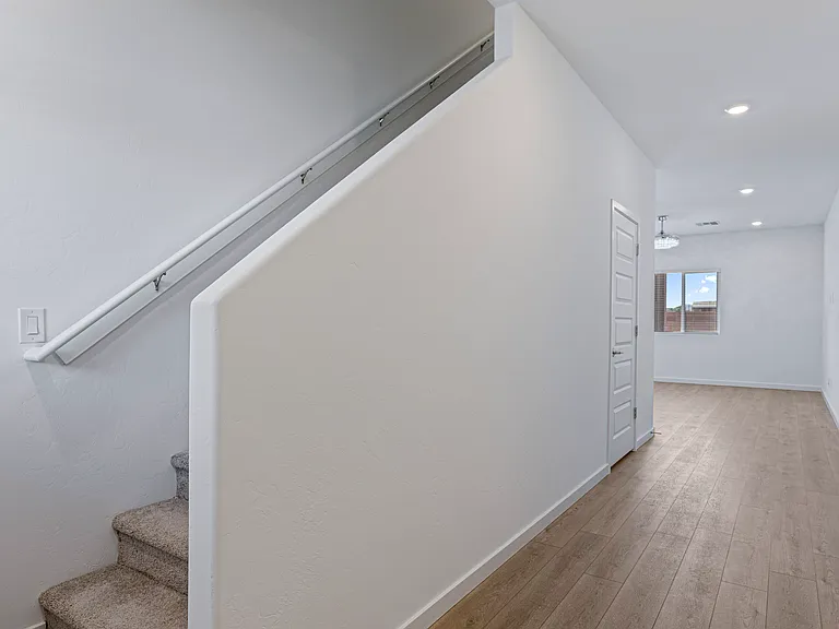06-Foyer_06102026
