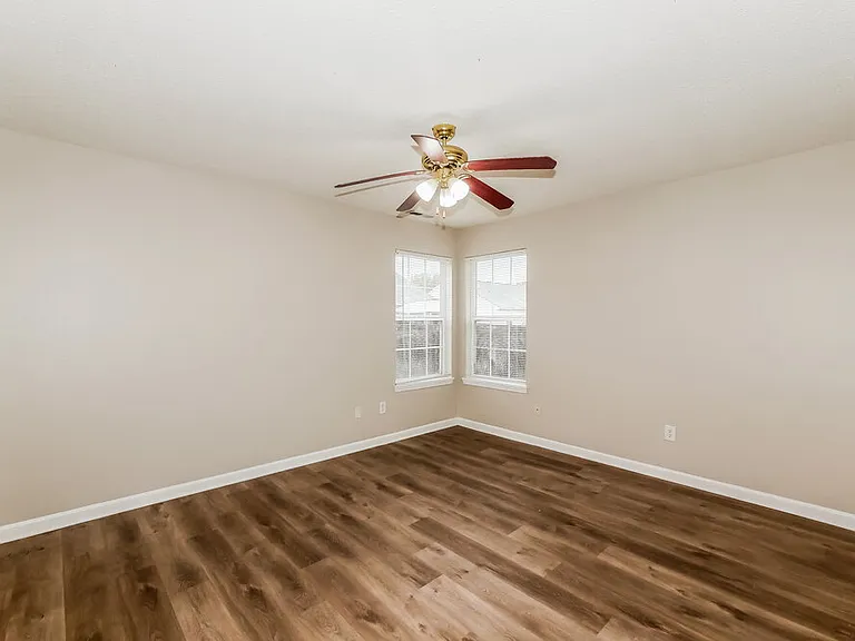 9723 Centennial Ct — Photo 12