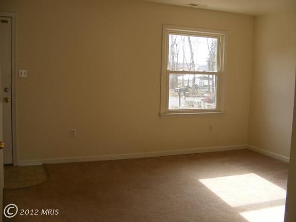 4th image of 617 W 11th St