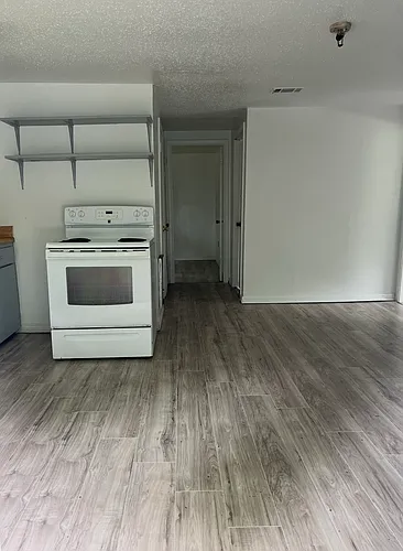 10 Logaras Cir Photo 1