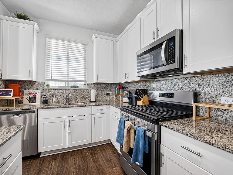 7031 Hobby Wind Ridge Dr — Photo 17