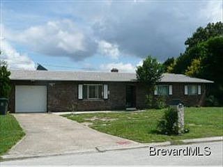 1st image of 4395 Carlysle Ave