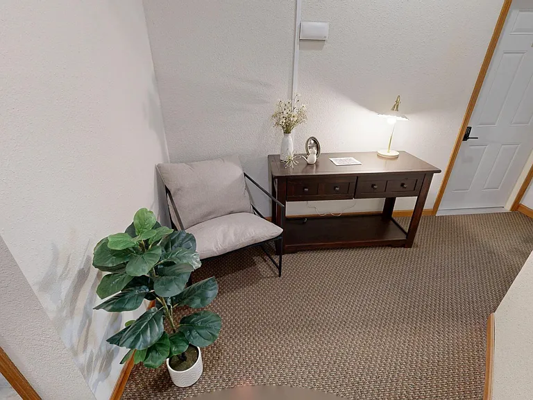 542 Benson Avenue Sw Ensuite #116 — Photo 10