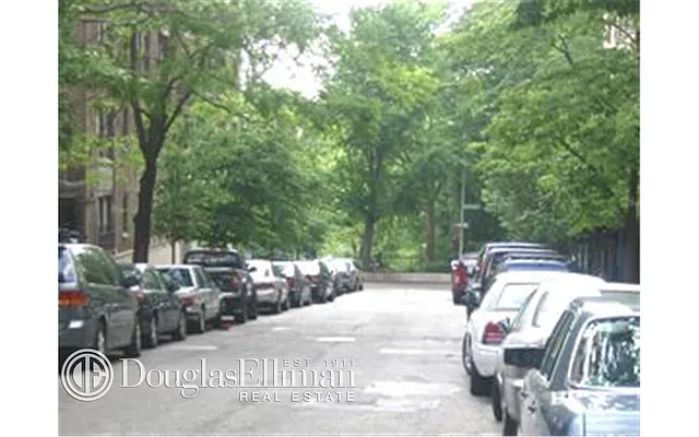 Rented by Douglas Elliman | media 17