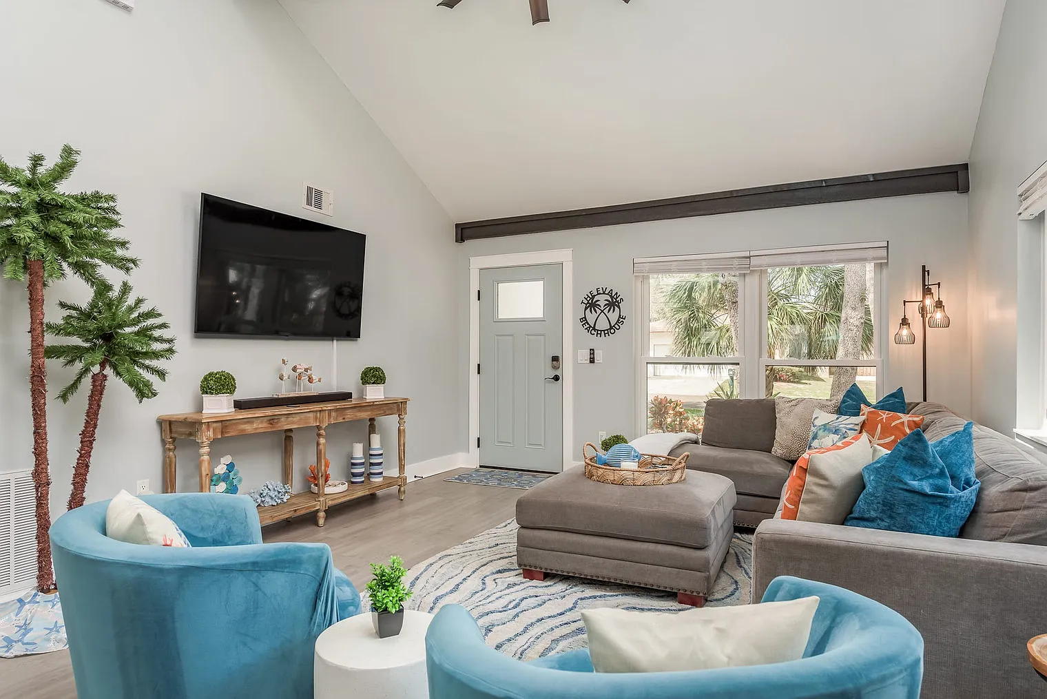4 bed, 3.0 bath, 2098 sqft, $12,761 — Photo 3