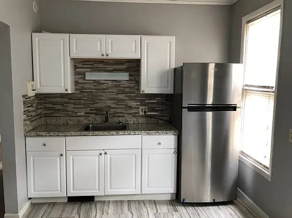 90 Cottage St #22 — Photo 3