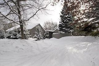 1st image of 1029 Essex Cir