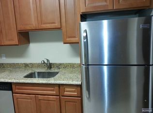 16-18 N Front St #2, Bergenfield, NJ 07621