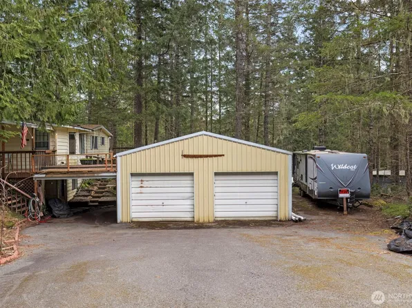 290 N Lake Surf Drive, Lilliwaup, WA 98555