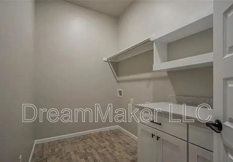 11079 Black Lion Ct — Photo 27