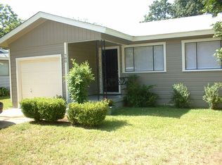 780 Henson Dr, Hurst, TX 76053