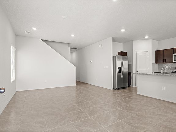 5th image of 5520 Newhall Dr SE