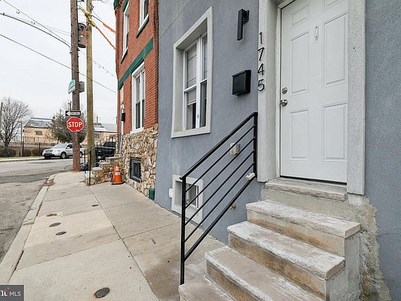 5th image of 1745 N Hollywood St